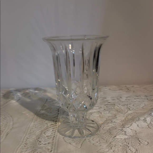 Elegant Clear Glass Vase